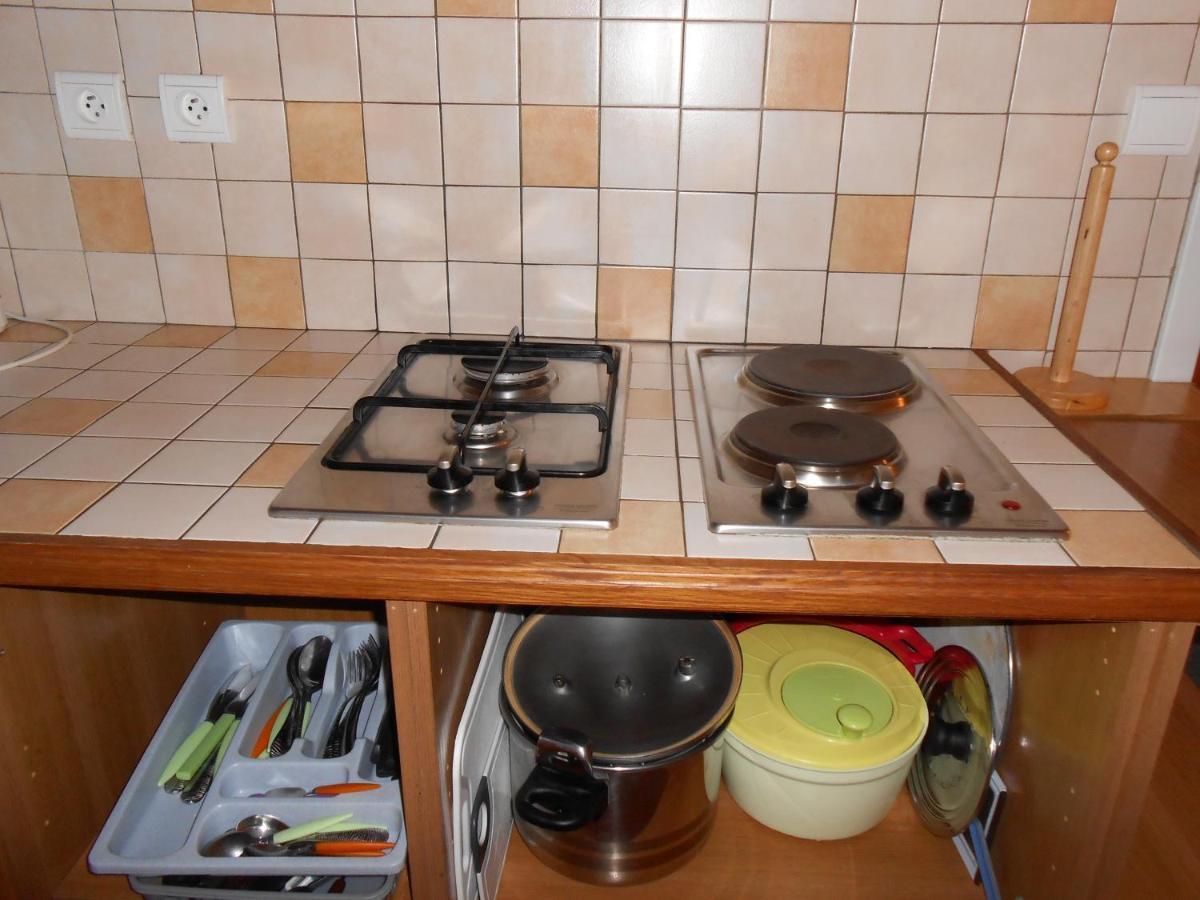 Location Mirande 2 Chambres 4 Couchages 9 Rue De Soupon Ларунс Екстериор снимка